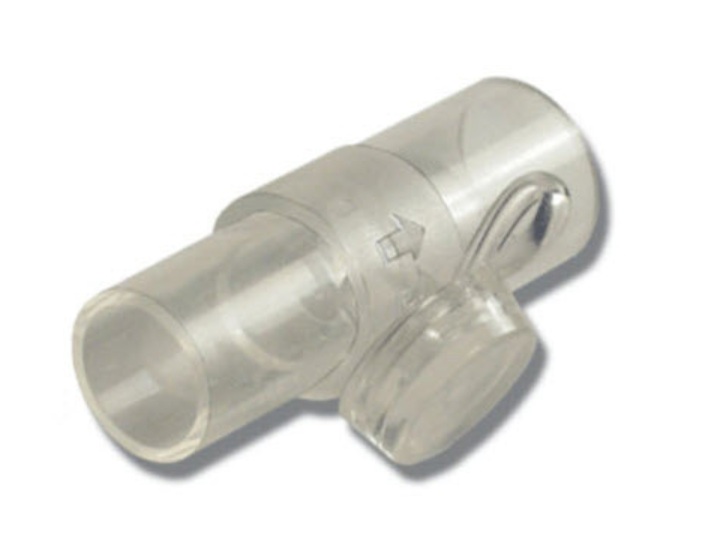 AirLife MDI Adapter with Cap, Pediatric, 15mm x 15mm SARTC15D